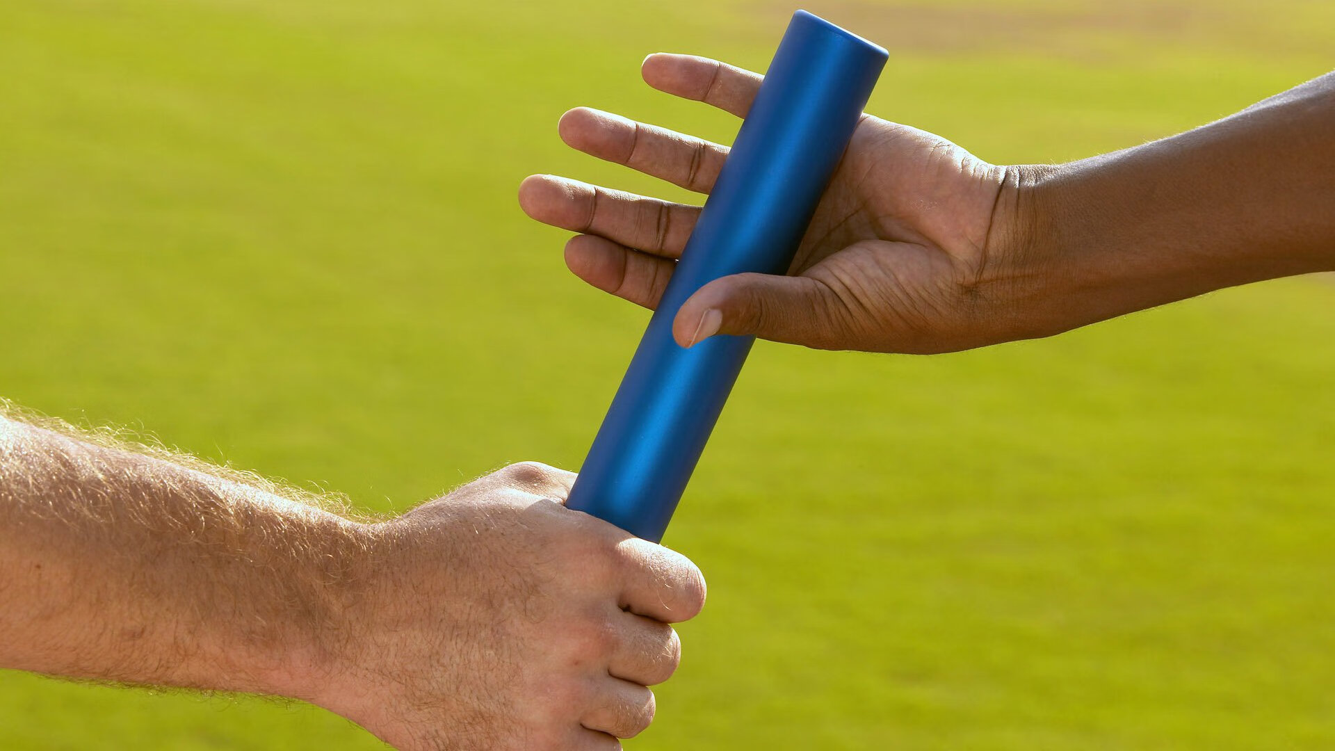 “青少年足球裁判员培训班成功举办,促公平裁判”,2021足球裁判员培训报名